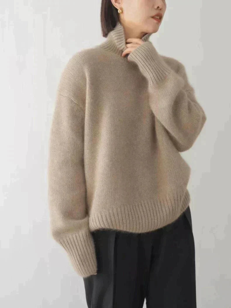 Simone – Soft & Sophisticated Turtleneck Sweater